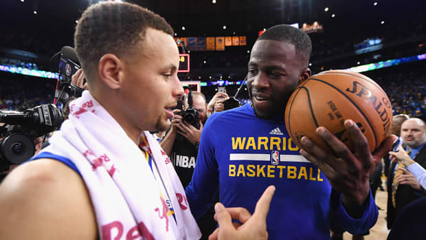 stephen-curry-draymond-green-warriors.jpg